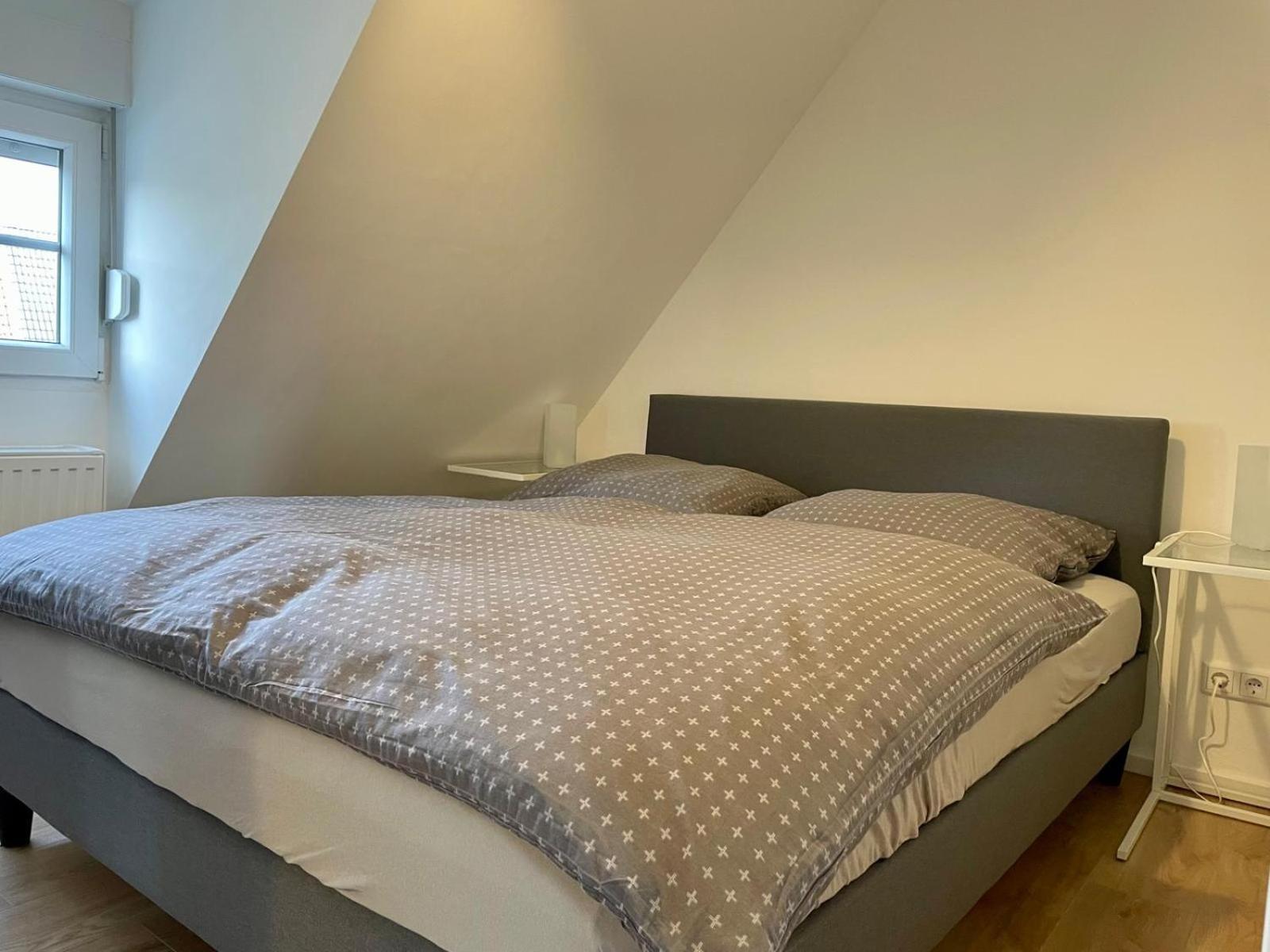 Ruhiges Und Citynahes Dachgeschoss-nest